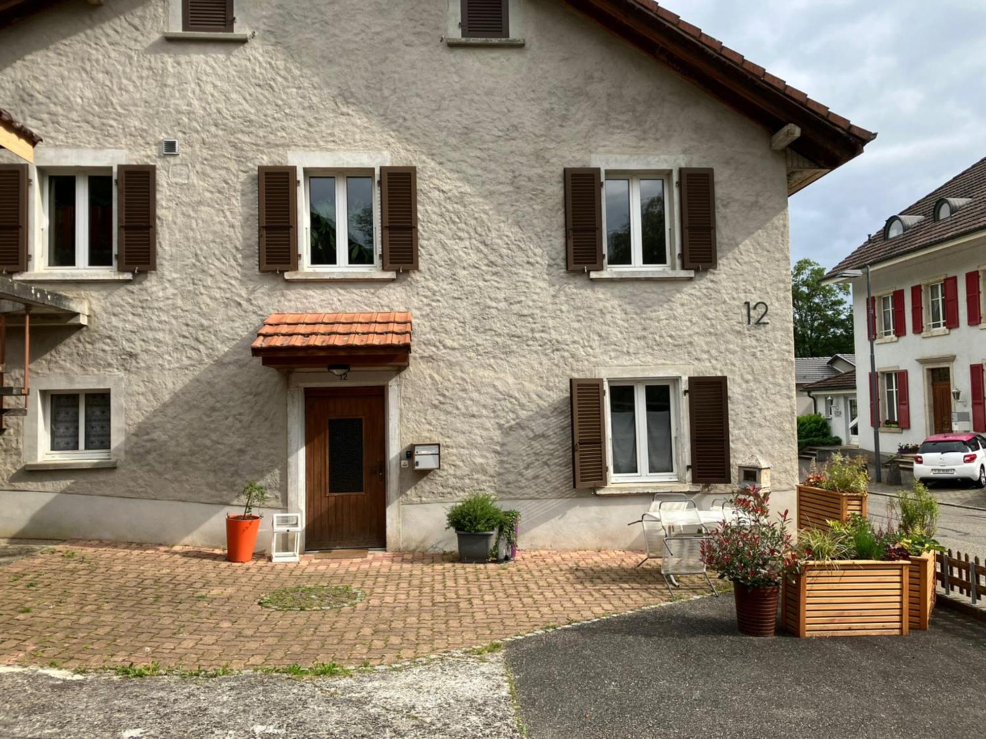 Au Numero 12 Courchavon Extérieur photo